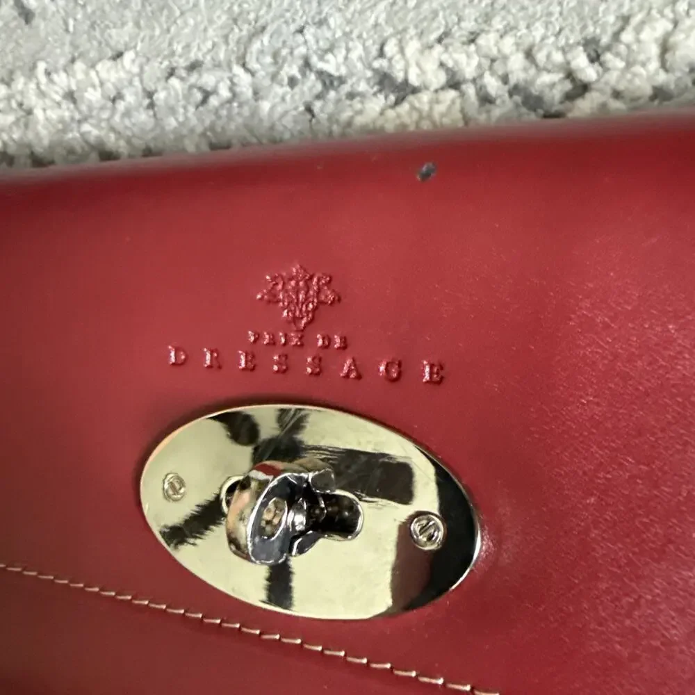 Prix De Dressage Leather Flap over Wallet Turnlock Red